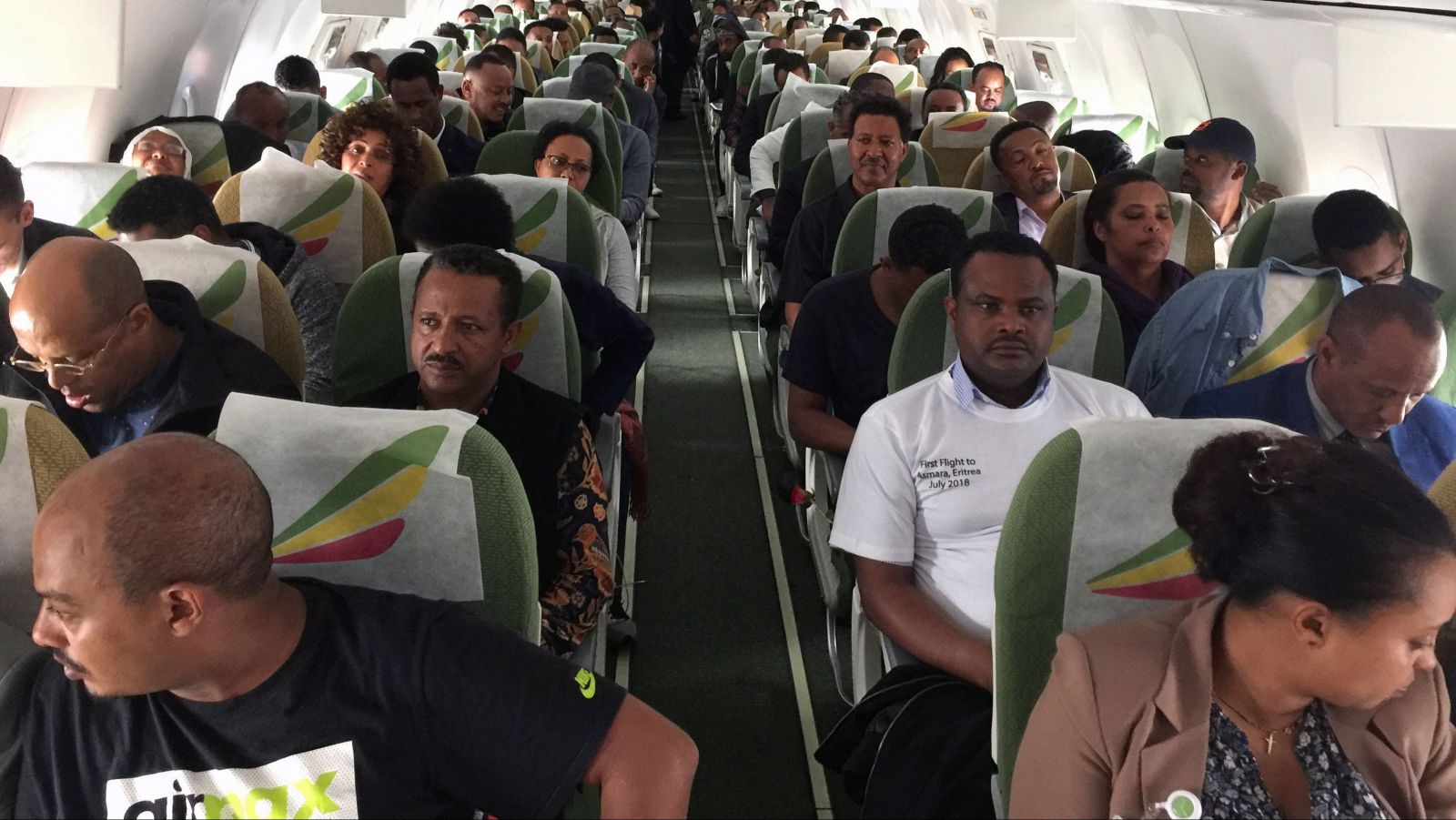 Ethiopian Airlines commercial flight into Eritrean airspace for the first time in 20 years